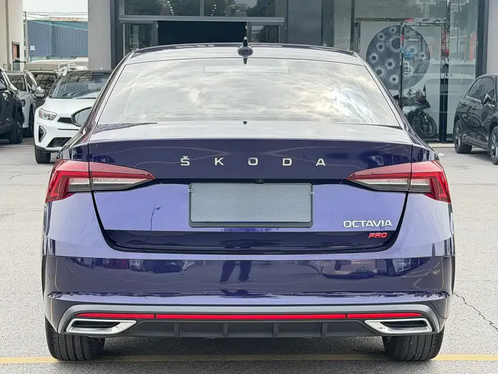 Skoda Octavia — фото 6