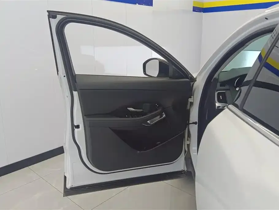 Jaguar E-PACE 2021 из CN, фото 4