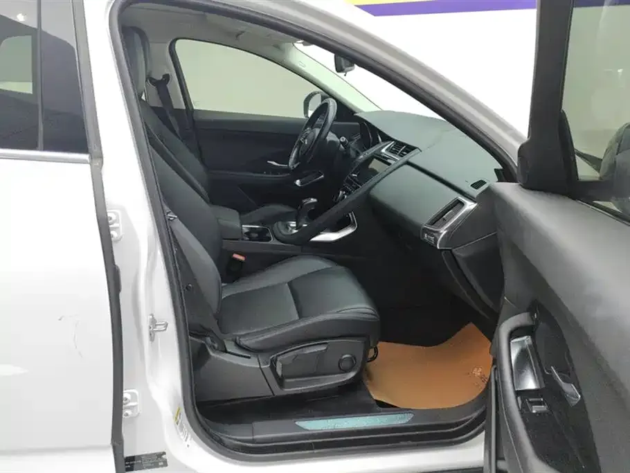 Jaguar E-PACE 2021 из CN, фото 8