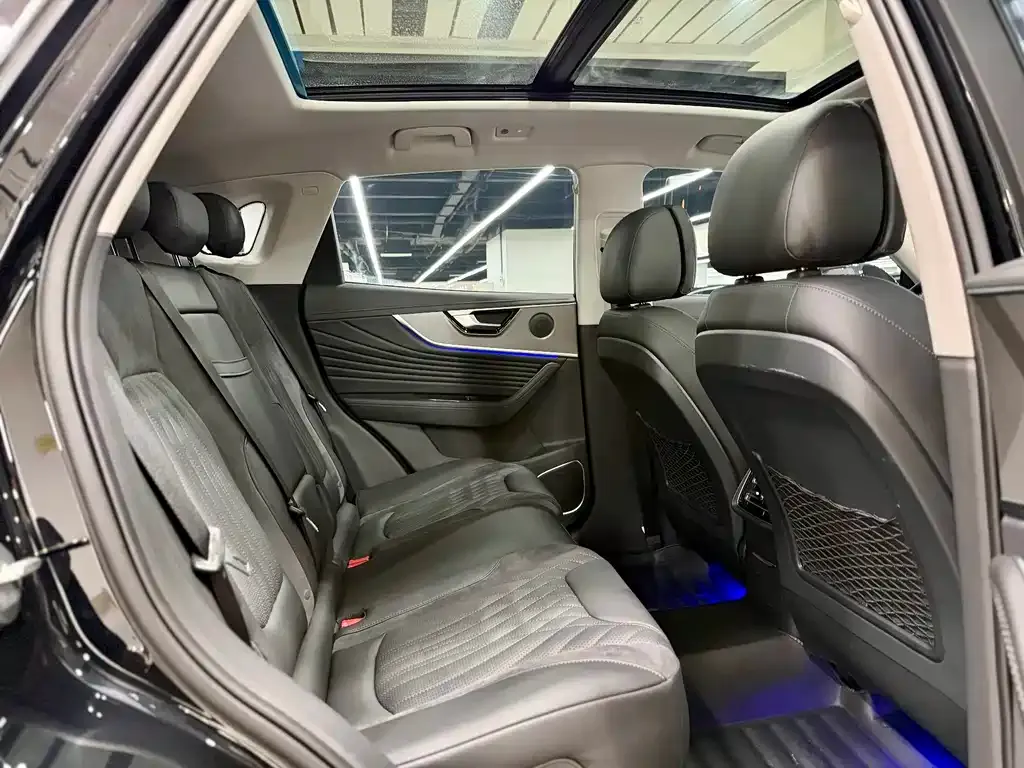 Hongqi HS5 2024 из CN, фото 8
