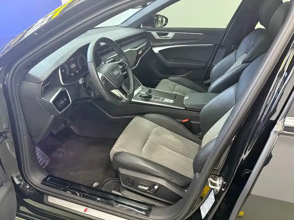 Audi A6L 2025 из CN, фото 8