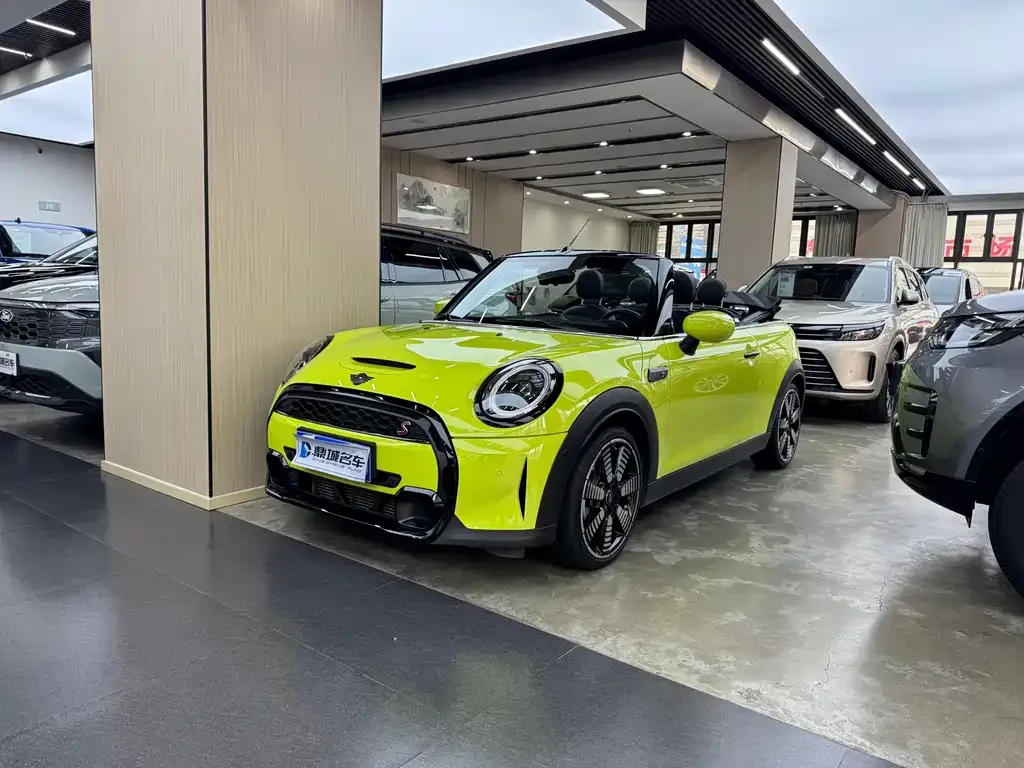 MINI Cooper (3-door) — фото 1
