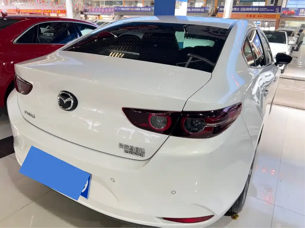 Mazda 3 Axela 2023 из CN, фото 9