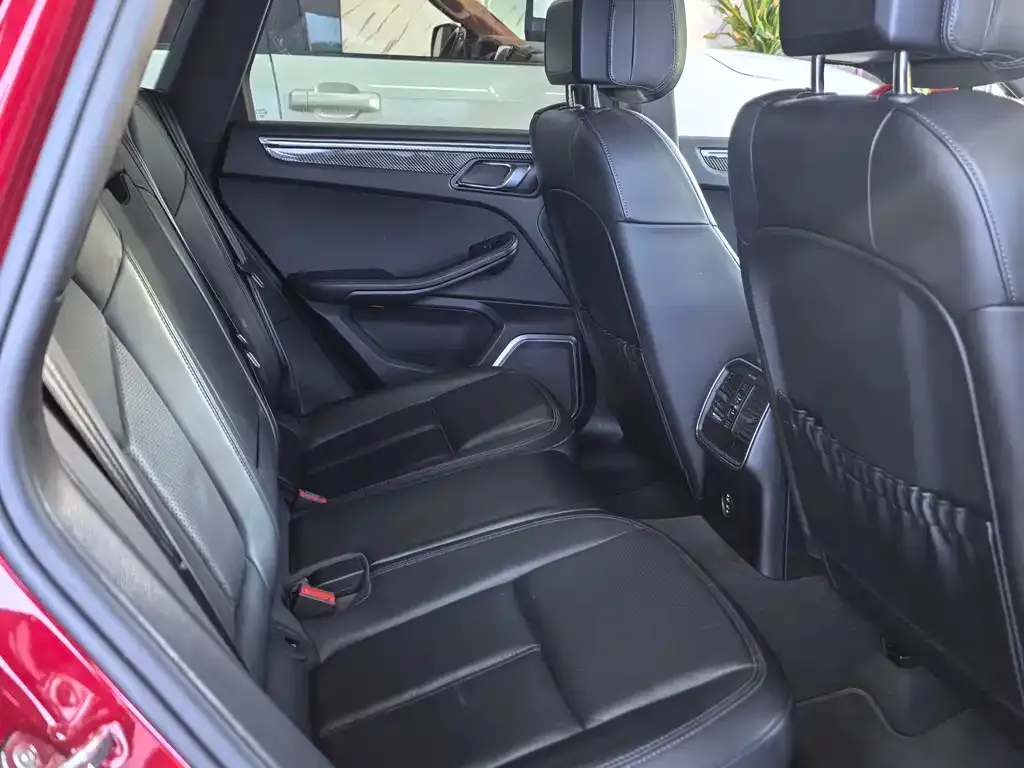 Porsche Macan 2022 из CN, фото 3