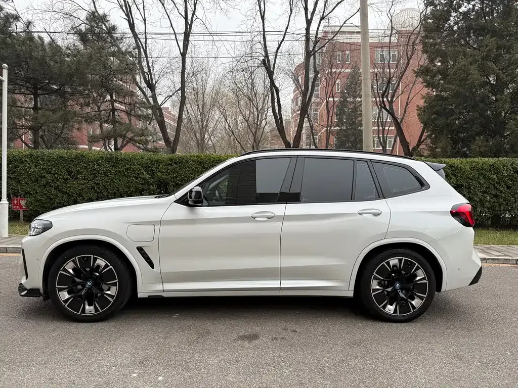 BMW iX3 2022 из CN, фото 9