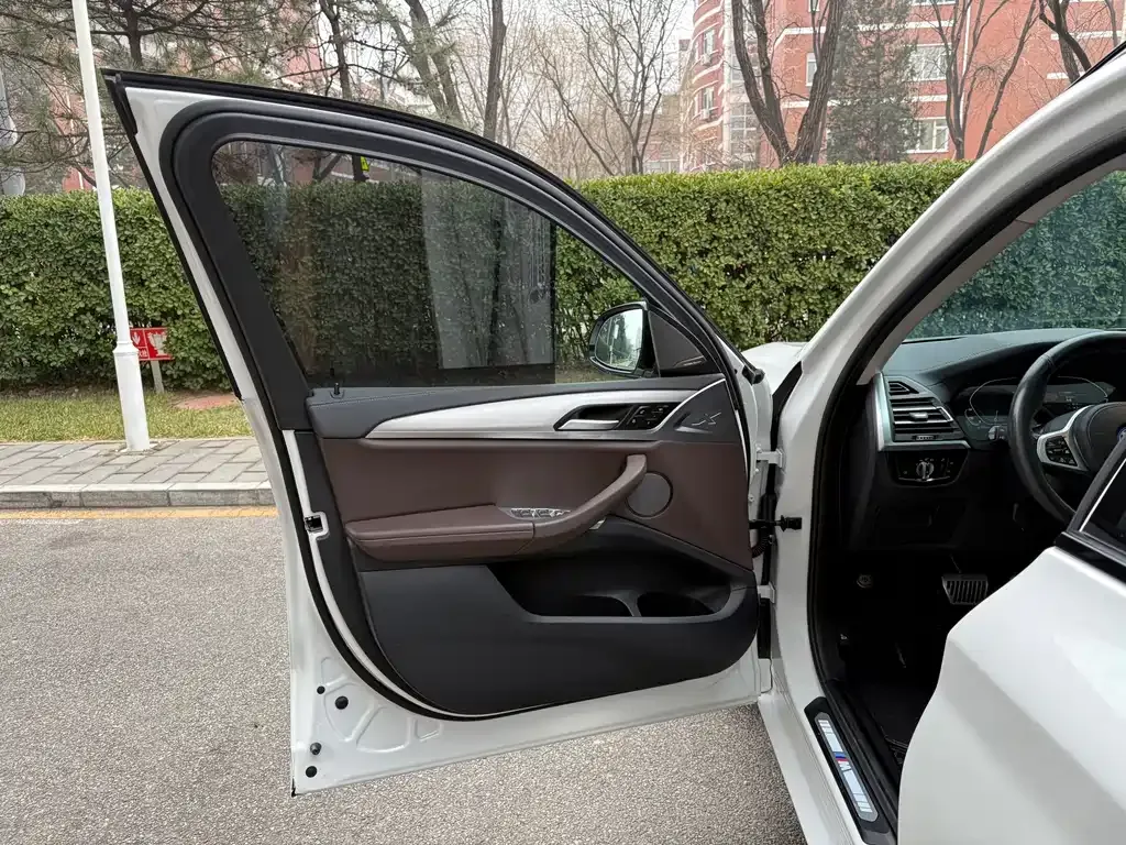 BMW iX3 2022 из CN, фото 7