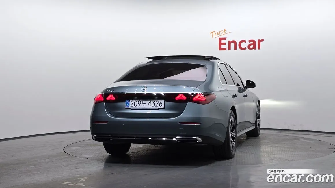 Mercedes-Benz E-Class 2025 из KR, фото 4