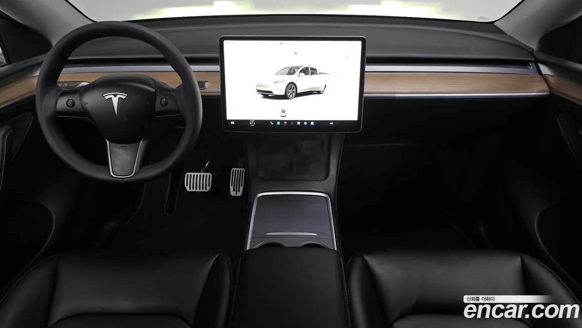 Tesla Model Y — фото 6