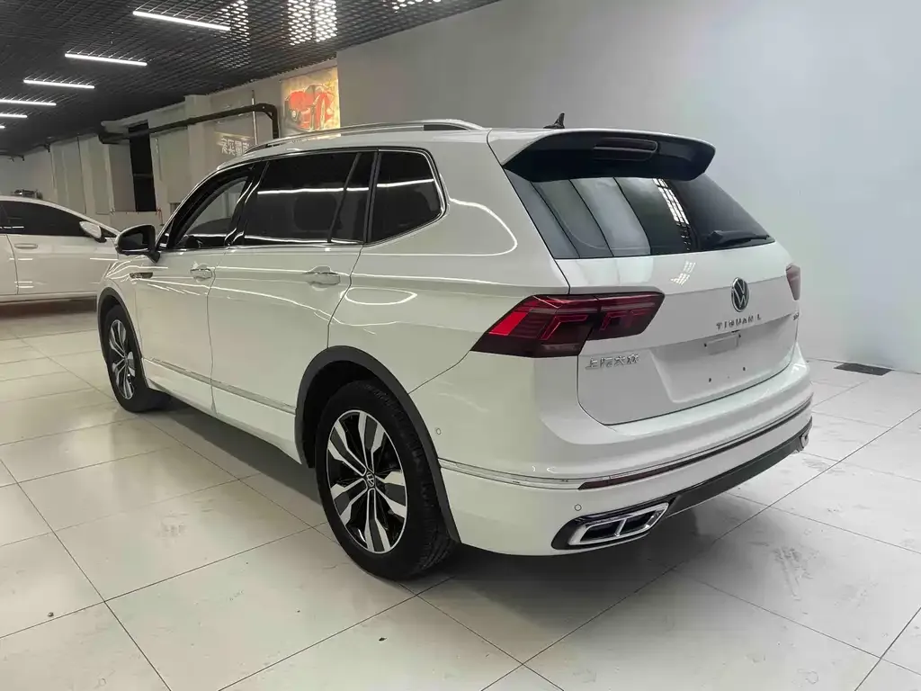 Volkswagen Tiguan L 2024 из CN, фото 10
