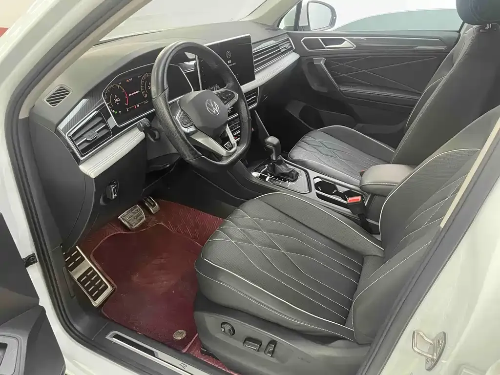 Volkswagen Tiguan L 2024 из CN, фото 2