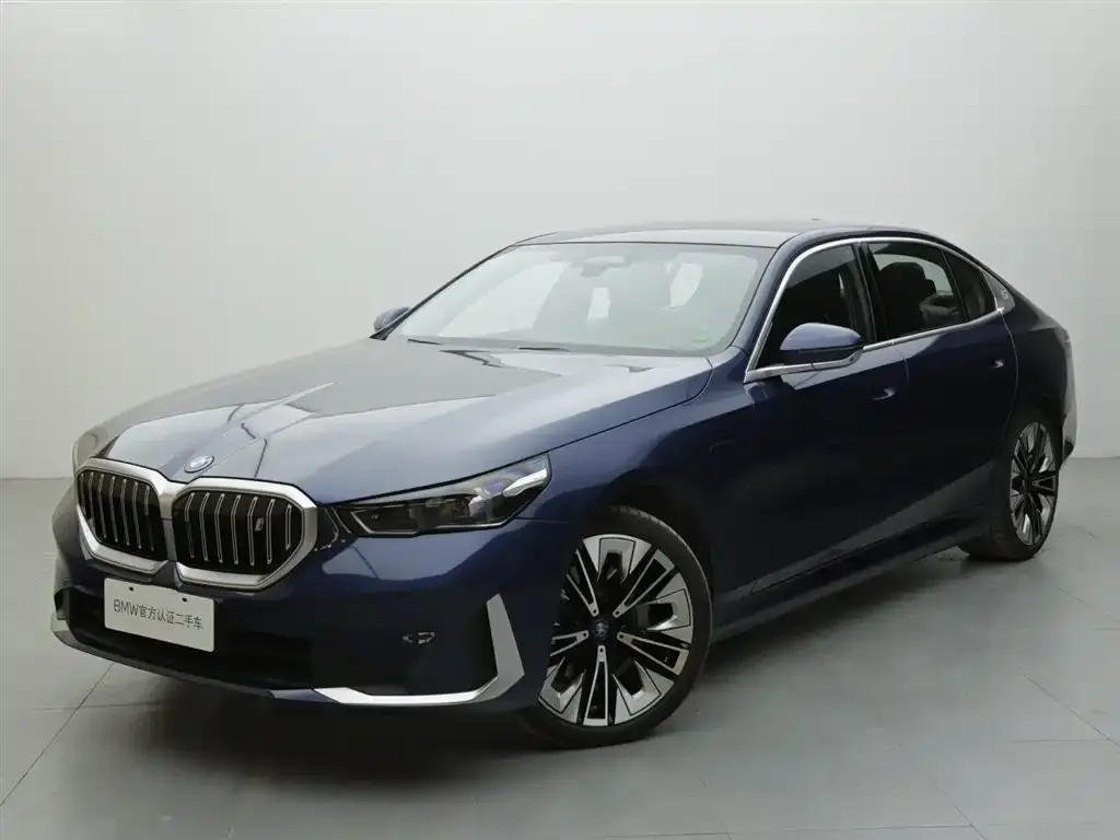 BMW i5 — фото 1
