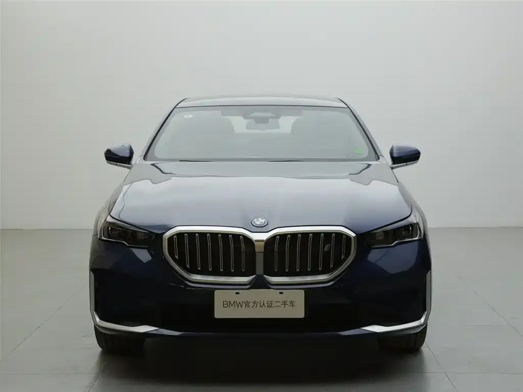 BMW i5 — фото 3