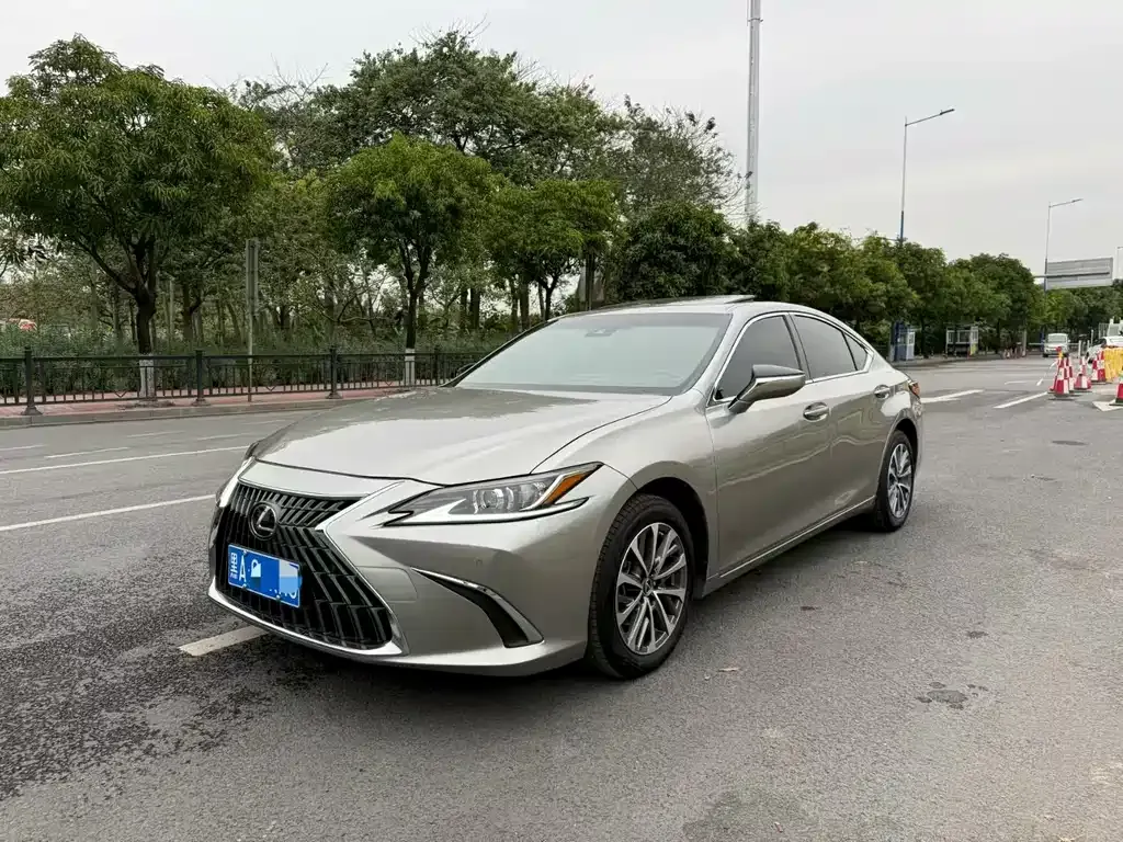 Lexus ES 2024 из CN, фото 1