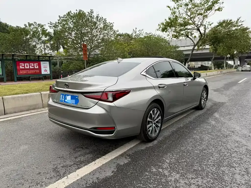 Lexus ES 2024 из CN, фото 6