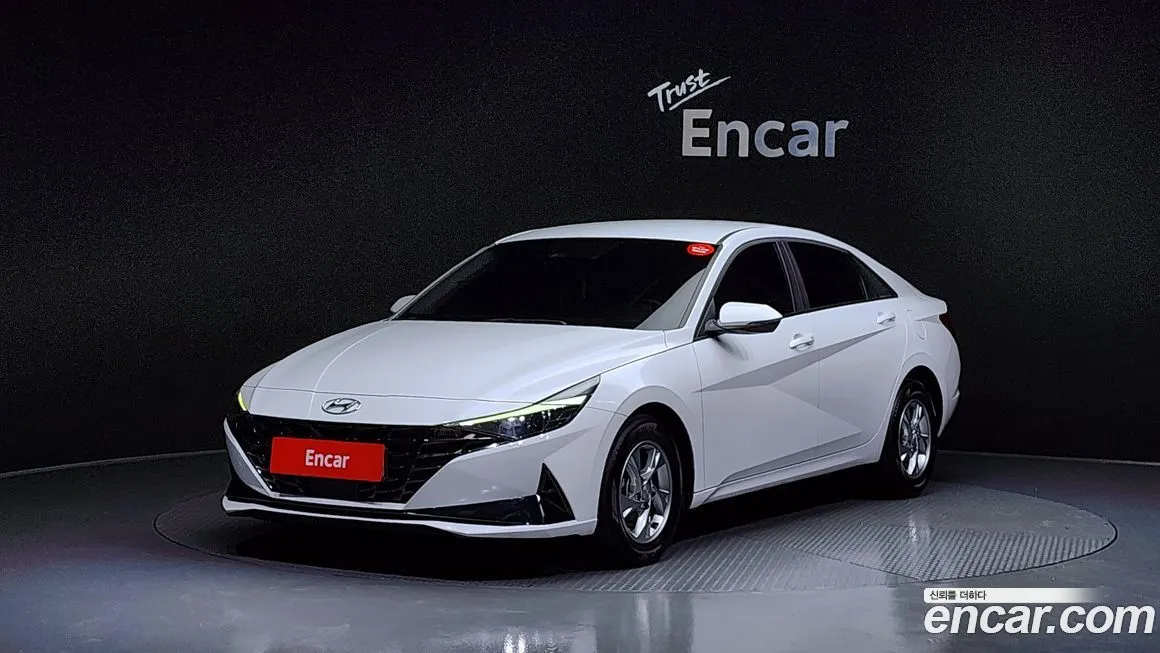 Hyundai AVANTE — фото 1