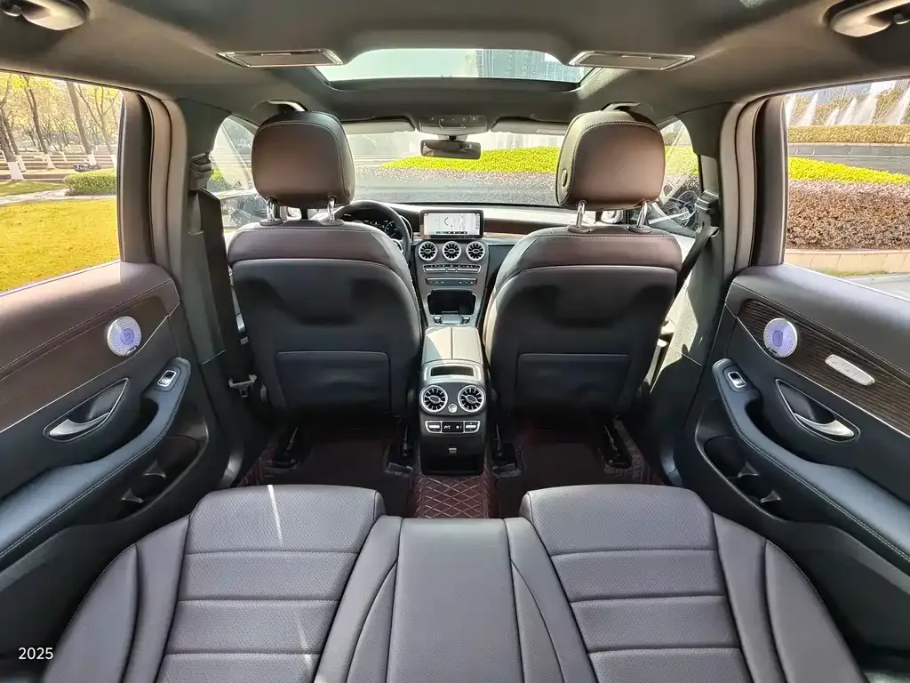 Mercedes-Benz GLC 2023 из CN, фото 2