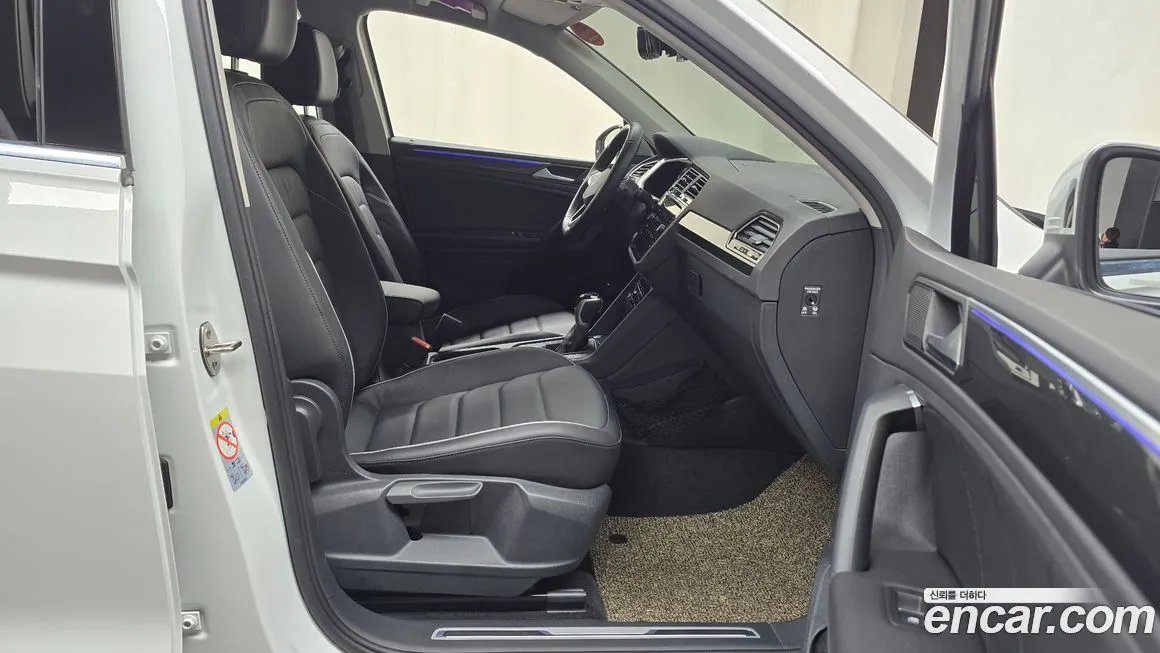 Volkswagen Tiguan — фото 5