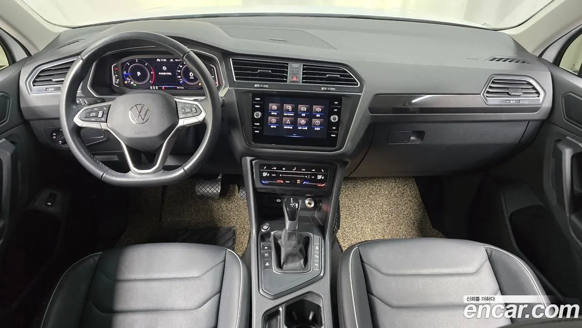 Volkswagen Tiguan — фото 6
