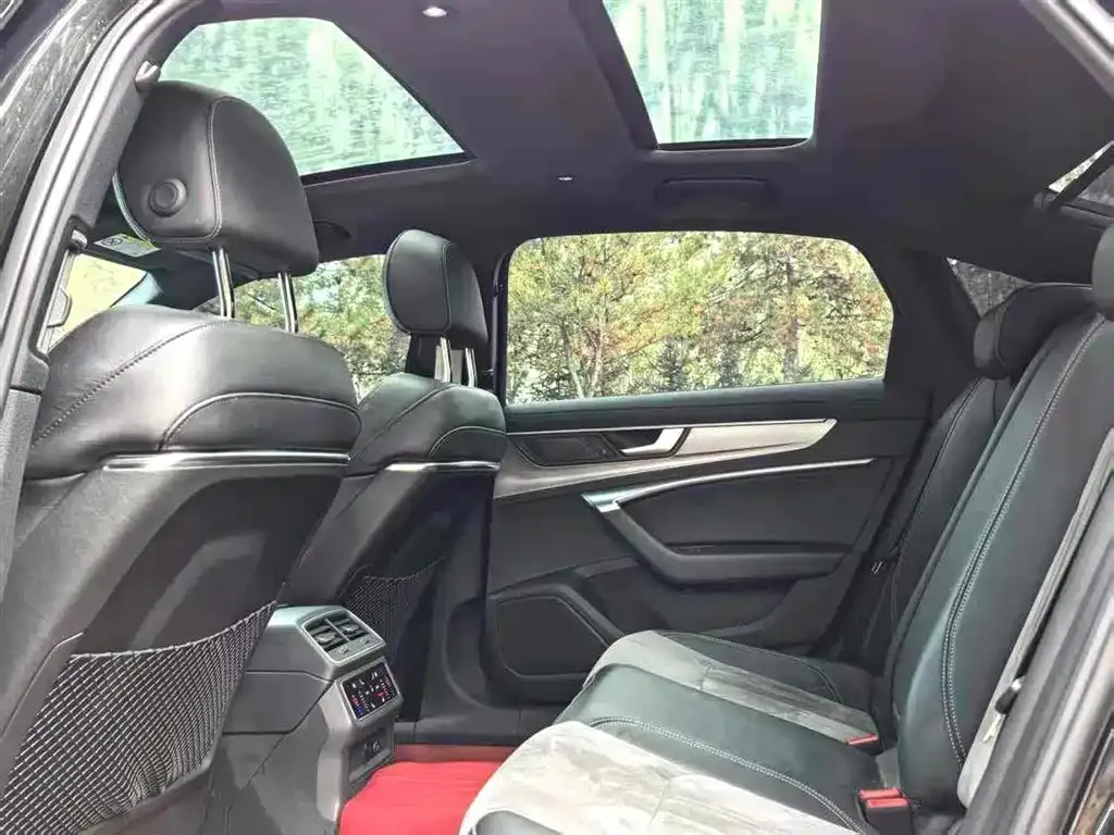 Audi A6L 2022 из CN, фото 2