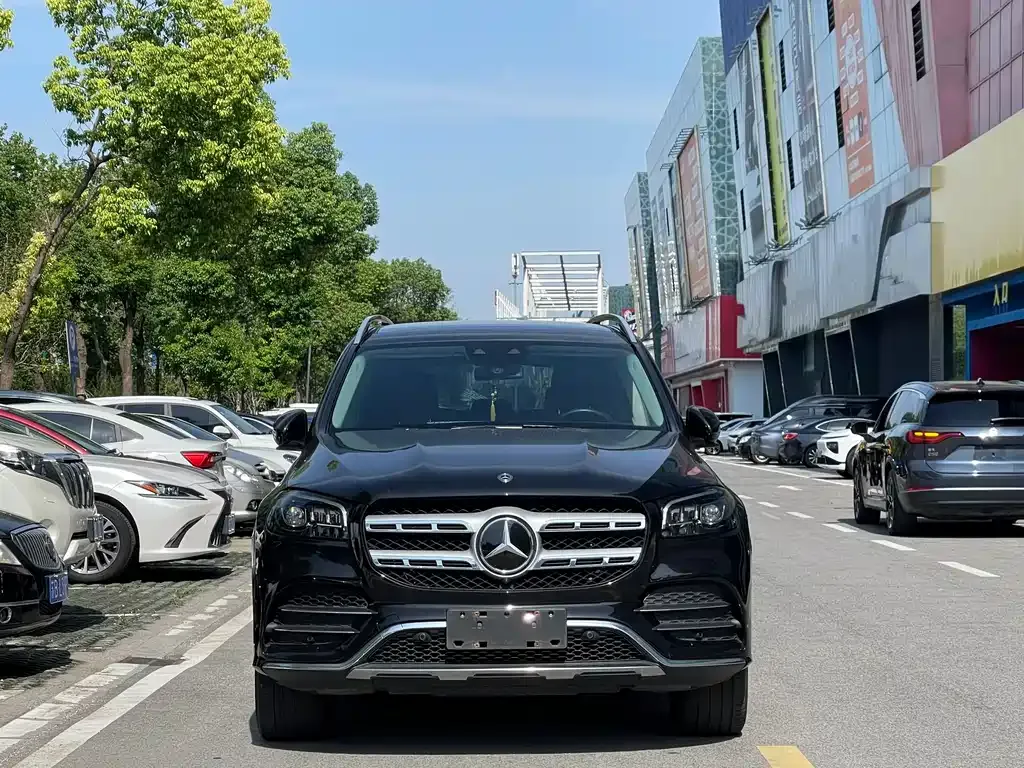 Mercedes-Benz GLS — фото 10
