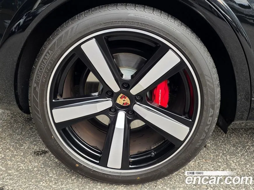 Porsche Cayenne 2025 из KR, фото 8
