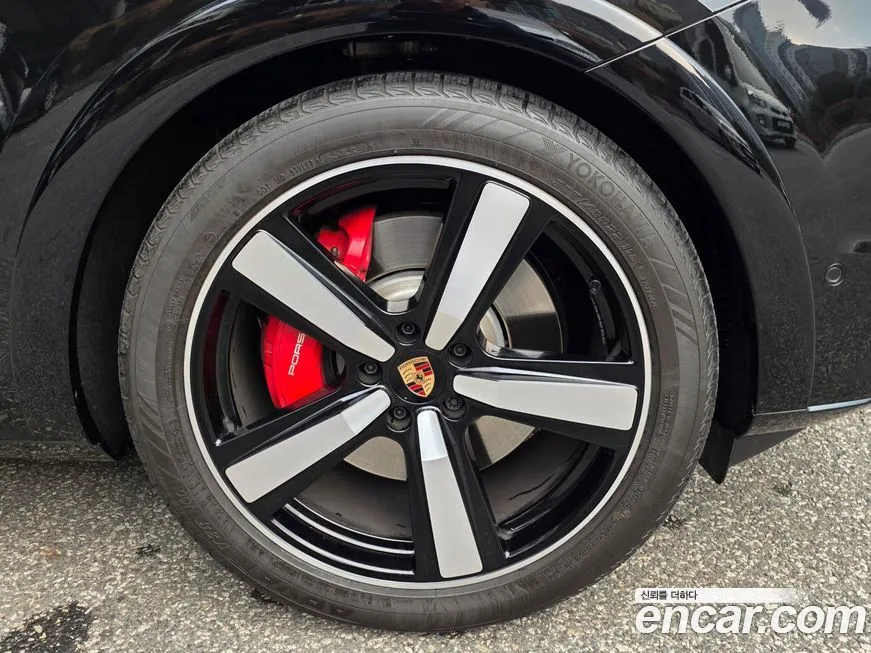 Porsche Cayenne 2025 из KR, фото 3