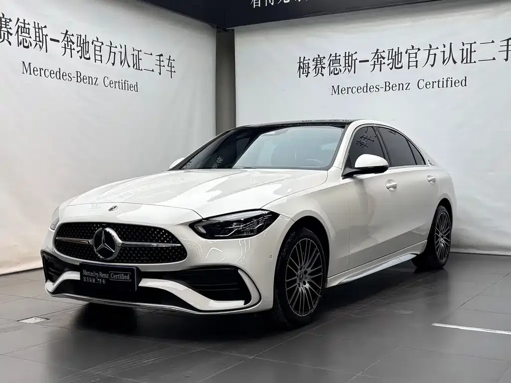 Mercedes-Benz C-Class — фото 1