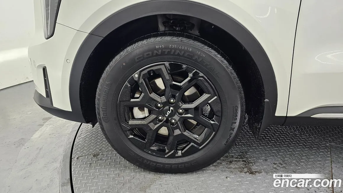 Kia Sorento — фото 5