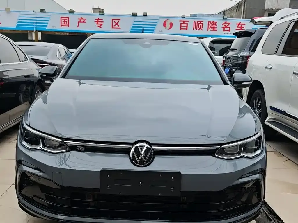 Volkswagen Golf 2024 из CN, фото 6