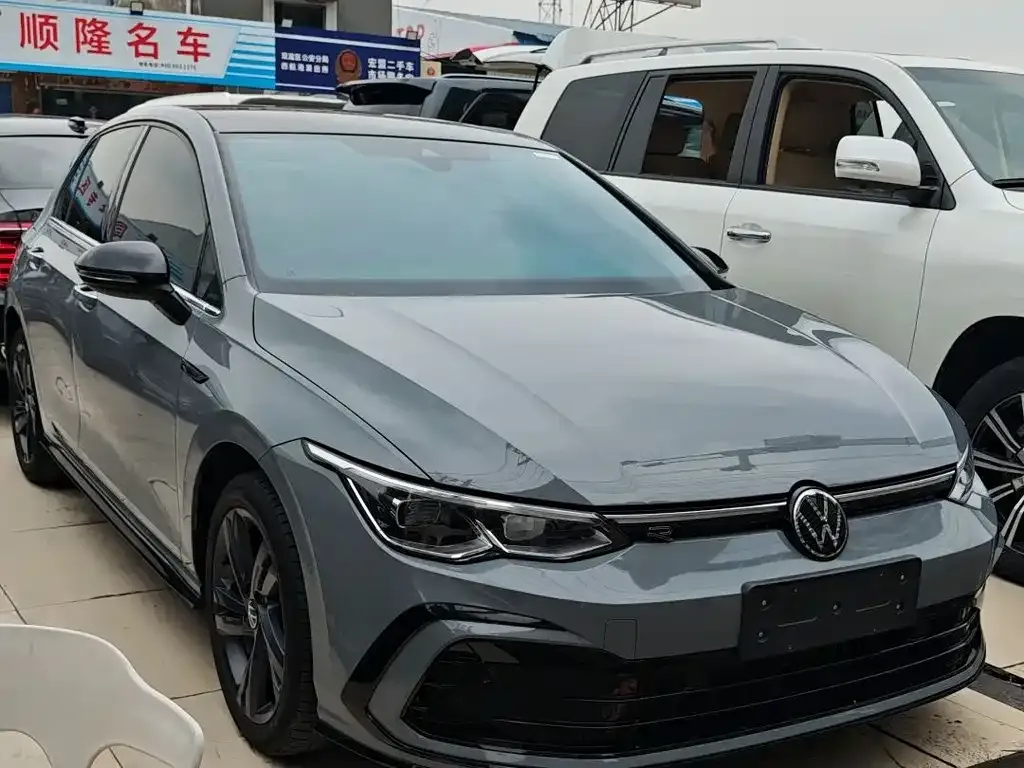 Volkswagen Golf 2024 из CN, фото 8