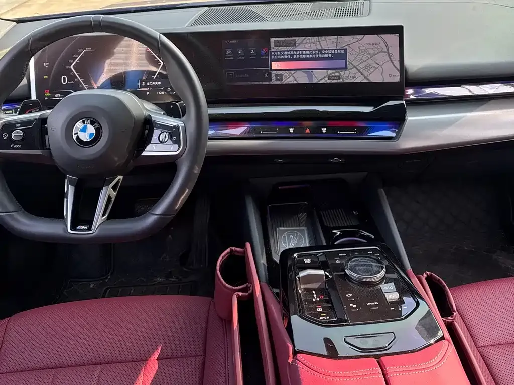 BMW 5 Series 2025 из CN, фото 4