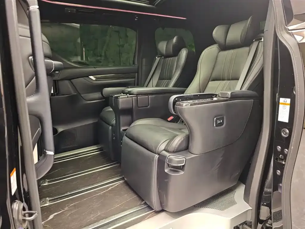 Lexus LM 2022 из CN, фото 8