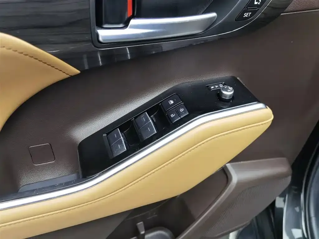 Toyota Highlander 2023 из CN, фото 6
