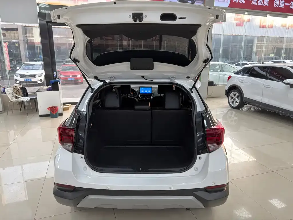 Toyota Yaris L 2022 из CN, фото 8