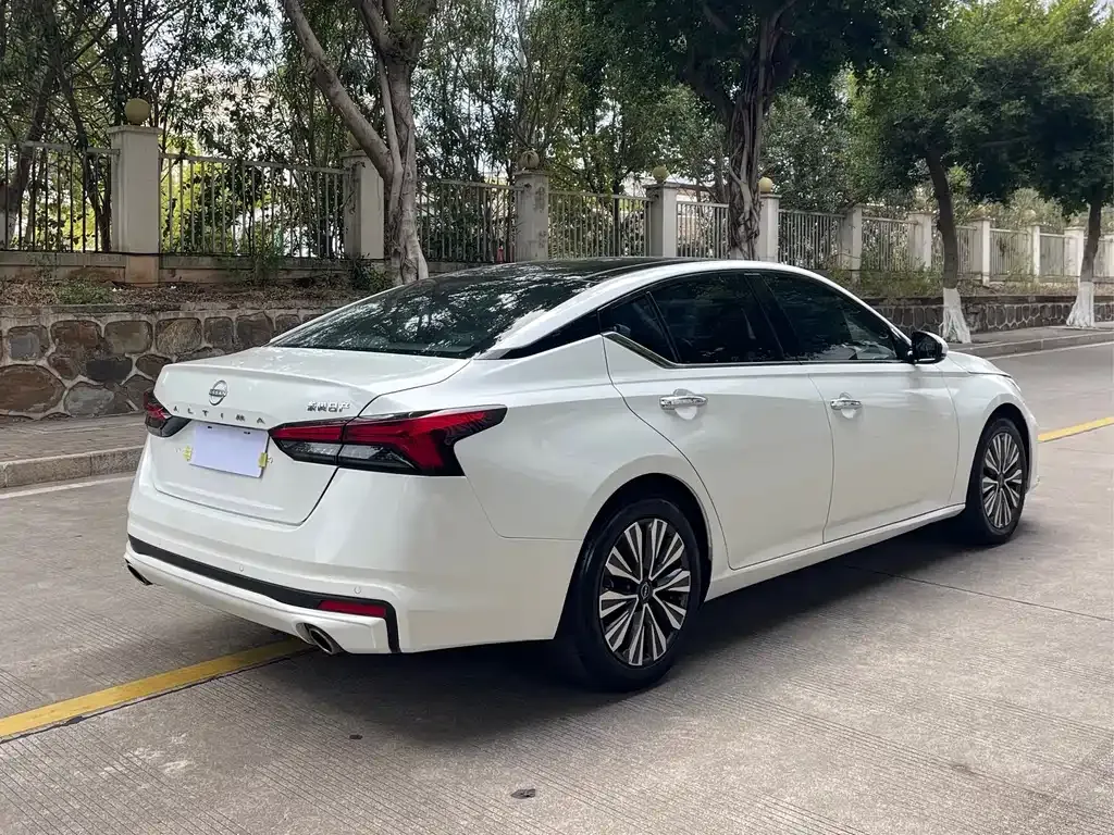 Nissan Teana 2023 из CN, фото 4