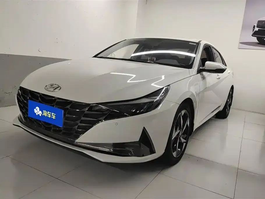 Hyundai Elantra 2022 из CN, фото 1