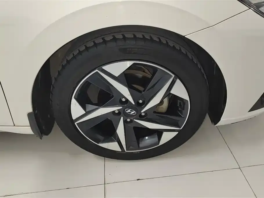 Hyundai Elantra 2022 из CN, фото 5