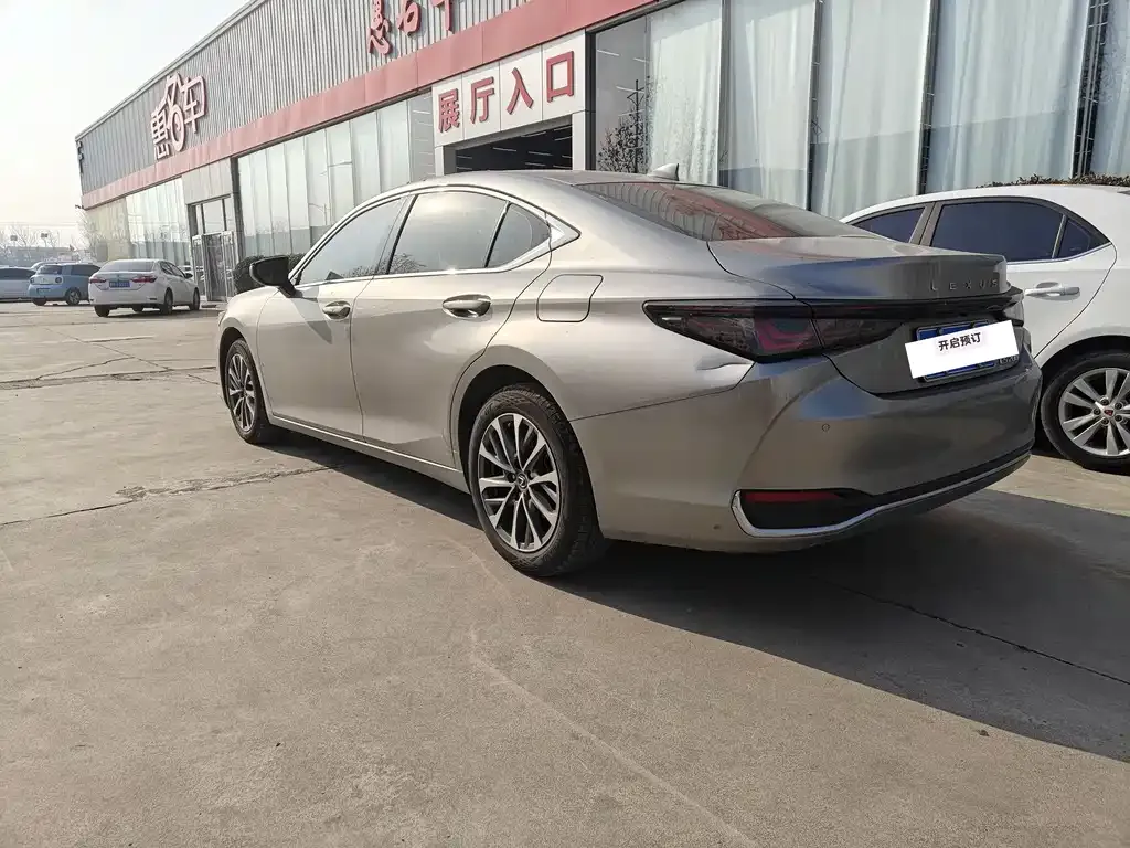 Lexus ES 2025 из CN, фото 7