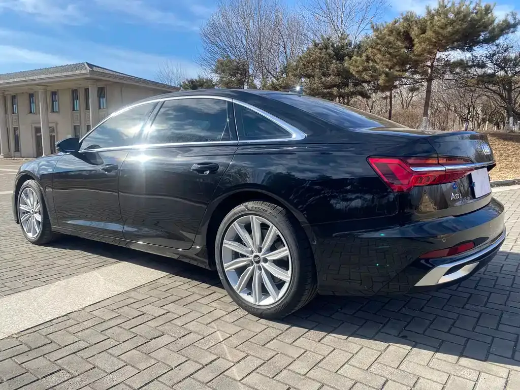 Audi A6L 2024 из CN, фото 9