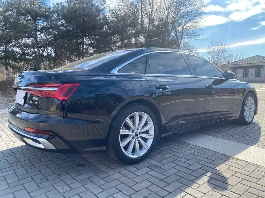 Audi A6L 2024 из CN, фото 8