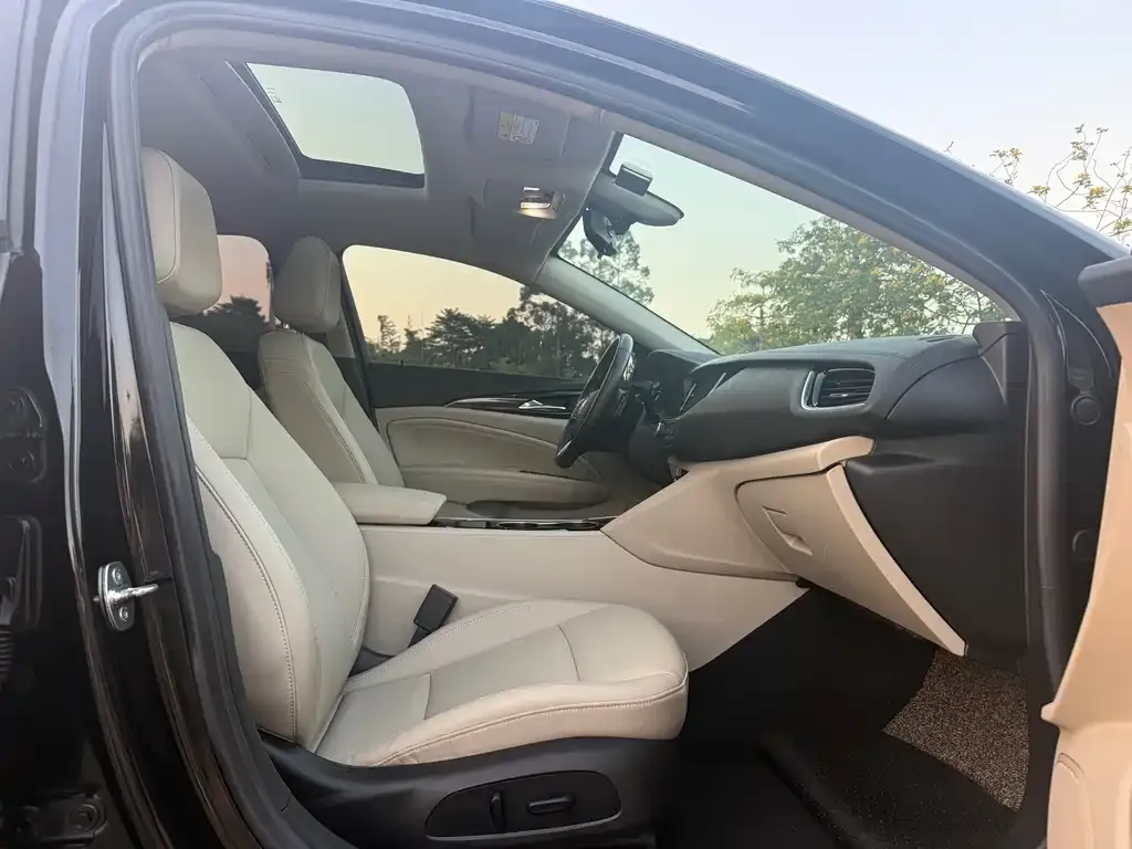 Buick Regal — фото 10