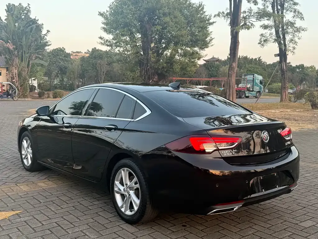 Buick Regal — фото 6