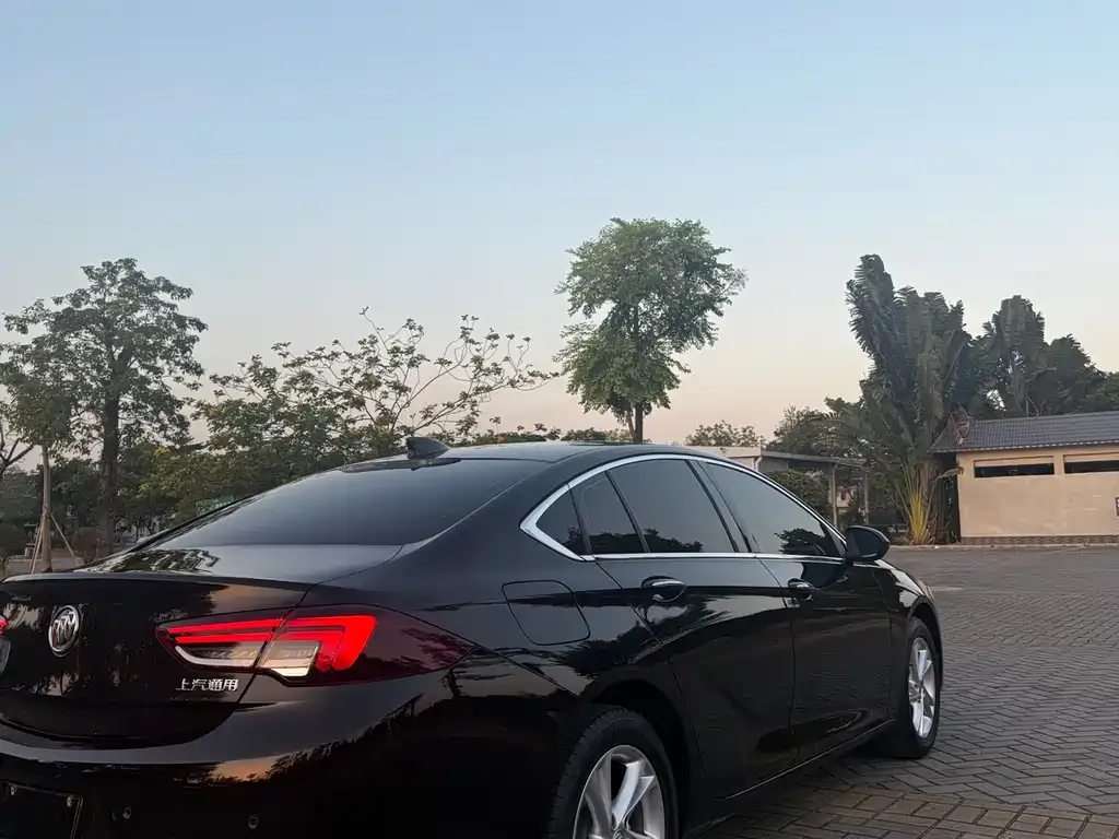 Buick Regal — фото 8