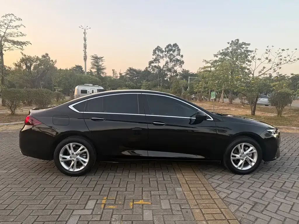Buick Regal — фото 9