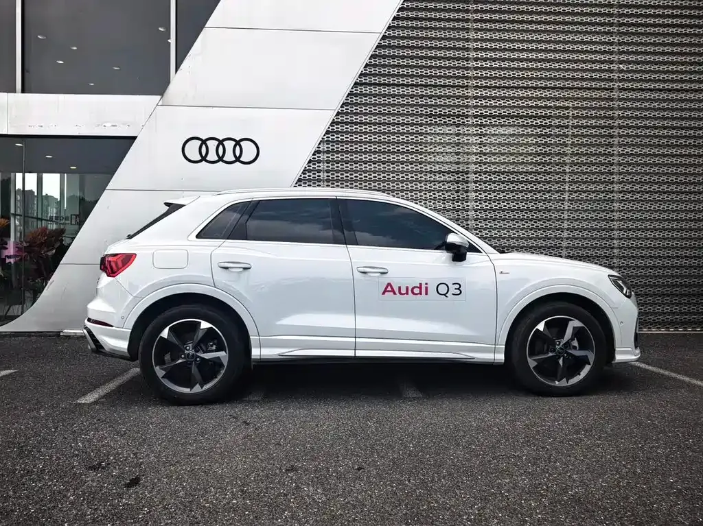 Audi Q3 — фото 2