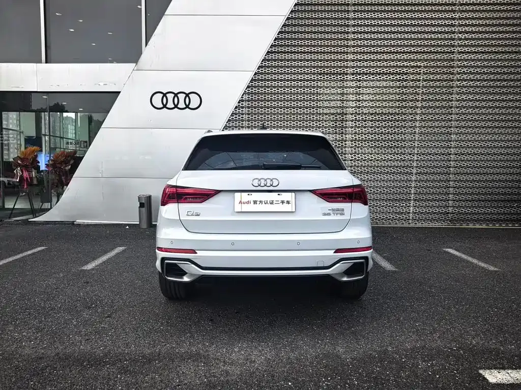 Audi Q3 — фото 6