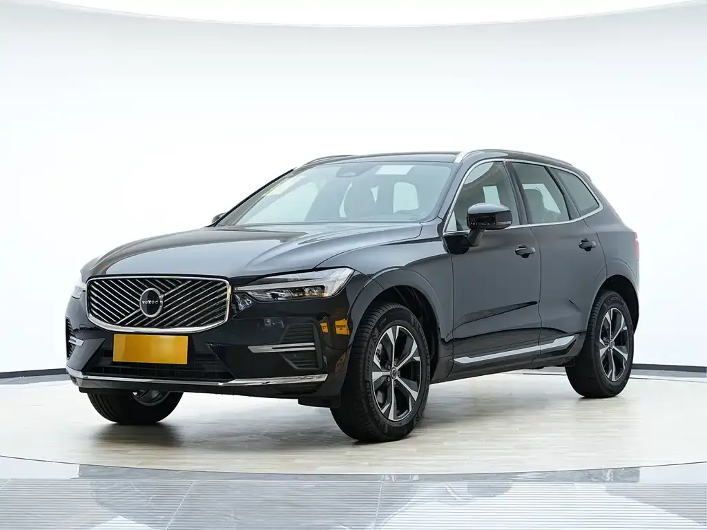 Volvo XC60 — фото 1