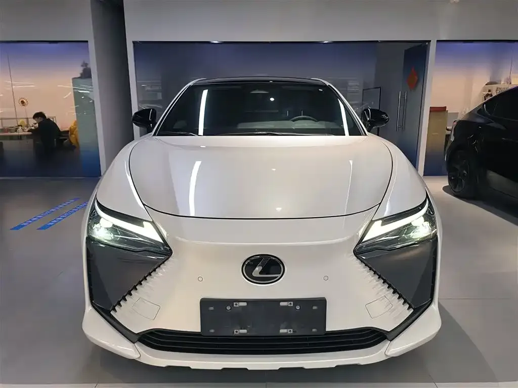 Lexus RZ 2023 из CN, фото 4