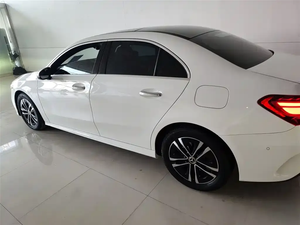 Mercedes-Benz A-Class 2023 из CN, фото 7