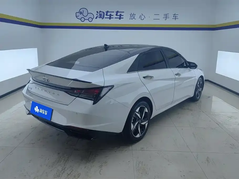 Hyundai Elantra 2023 из CN, фото 10